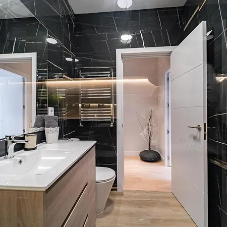 Edsam Madrid Apartments Black Extérieur photo