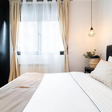 Edsam Madrid Apartments Black Extérieur photo